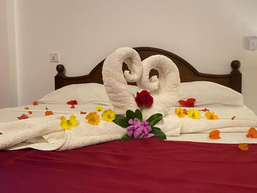 Kandy Rivers Edge Nature Resort Екстериор снимка