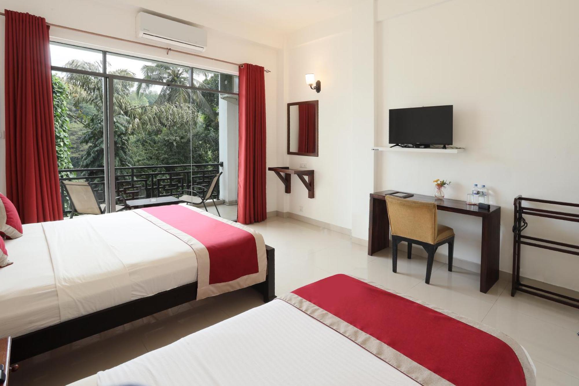 Kandy Rivers Edge Nature Resort Екстериор снимка
