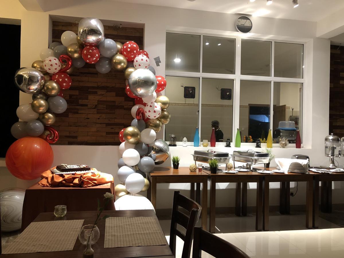 Kandy Rivers Edge Nature Resort Екстериор снимка